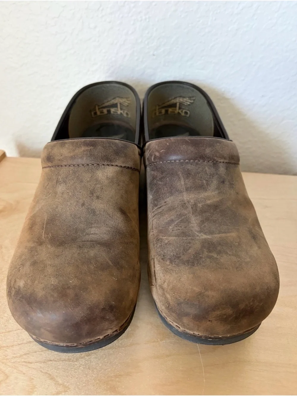 Dansko XP 2.0 size 45 Brown Leather Clogs